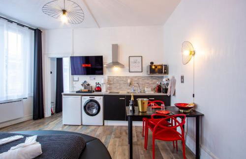 L'Hyper Centre - Netflix & Wifi - Literie Haut de Gamme - check-in 24H24 - GoodMarning - Foto 5