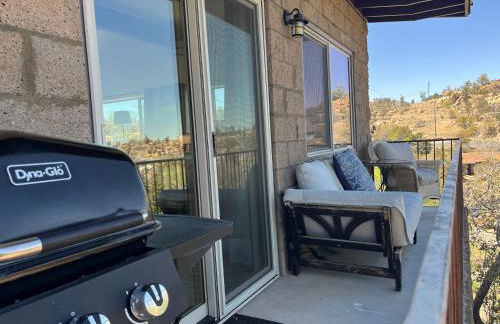 Eagles Nest Casita Luxury king memory foam bed feather pillows & duvet Amazing views, private balcony, Great location & Dog friendly - Foto 43