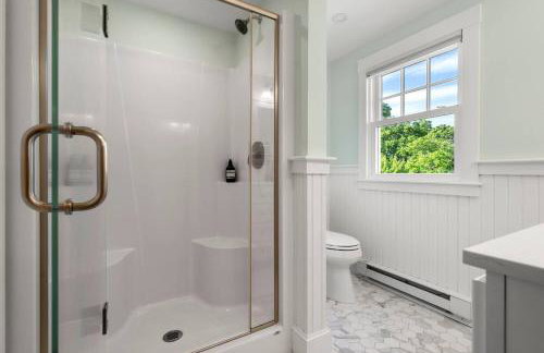 Dog Friendly 2BR Home Walk to Beach+Bearskin Neck - Foto 31