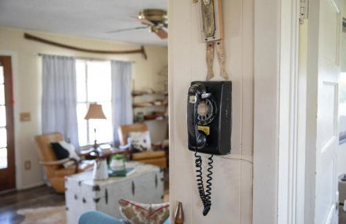 Stay on a 350-acre Cattle Ranch! Brazos River! Tubing! Petting zoo! - Foto 45