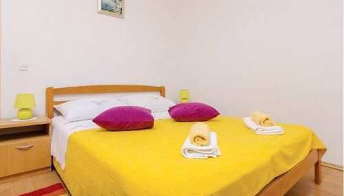 Apartments Yellow House - Photo 2