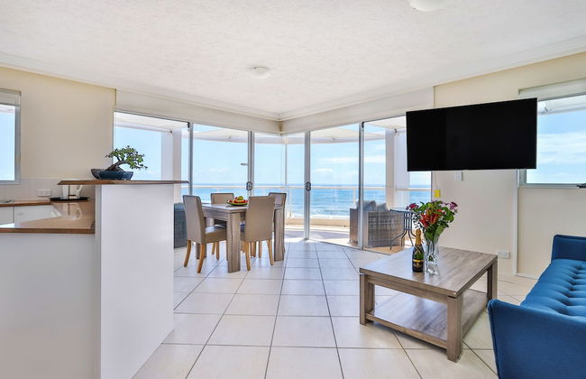 Regency on the Beach - Photo 17