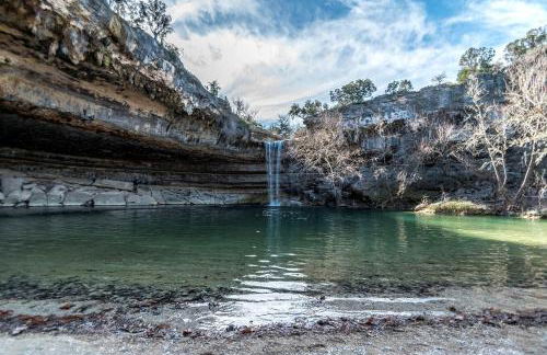 Lovely Cottage Retreat in Texas Hill Country with Cypress Creek Views near Hamilton Pool - Foto 36