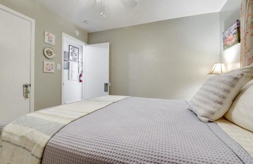 Walk to ATandT - Dallas Stadium! Family Gem with Patio - Photo 18