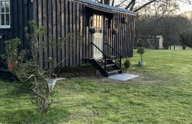 Mountbatten Shepherds hut & Buckhurst Shepherds hut - Photo 67
