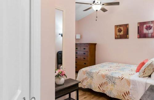 Picture Perfect Dual Home on the Lake - Foto 49