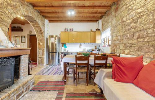 Stone Mountainhouse near Kalavryta, North Peloponnese, Greece - Foto 19