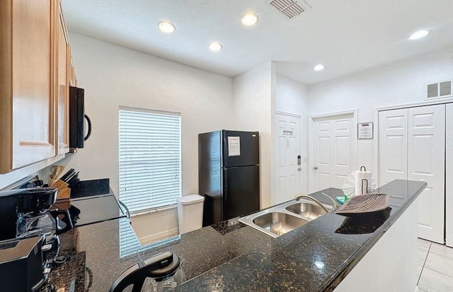 Amazing Townhouse Close To Disney 2 Bed 2.5 Bath 2 Bedroom Townhouse by RedAwning - Foto 8