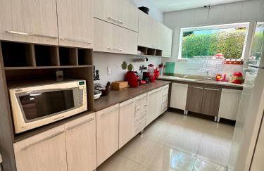 Sítio Exclusivo com Área Gourmet, Piscina e Natureza - Foto 37