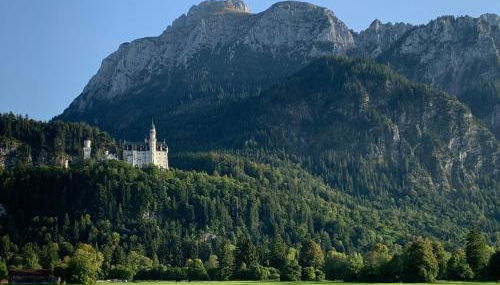 Erholsamer Traumurlaub wo auf Bergen Schlößer wachsen - Foto 4