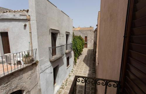 Erice Lovely Apt with Terrace and Stunning View - Foto 13