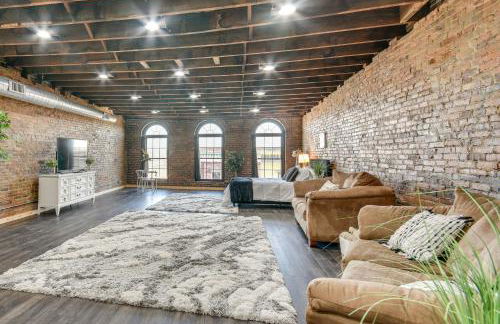 Jacuzzi Tub and Full Kitchen Dowtown Hannibal Loft - Foto 1