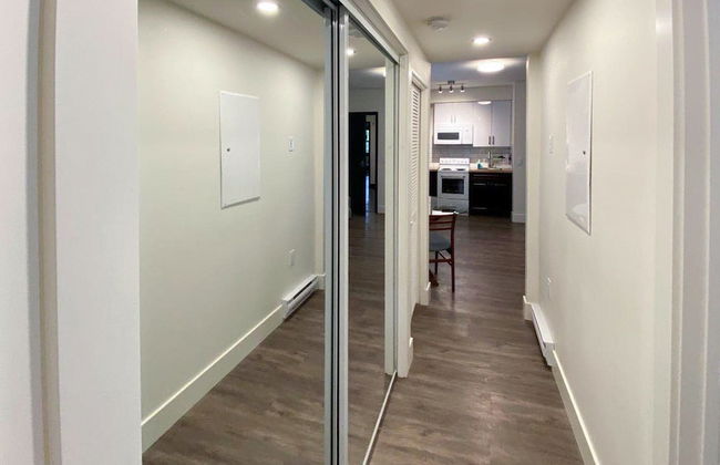 Calming 1bedroom Units With Balcony And City View - Photo 12