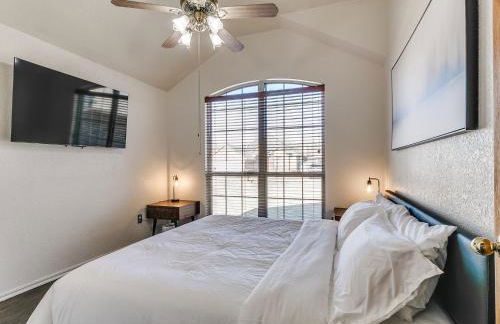 Sleek 4BR OKC Stay by StayLage - Photo 49