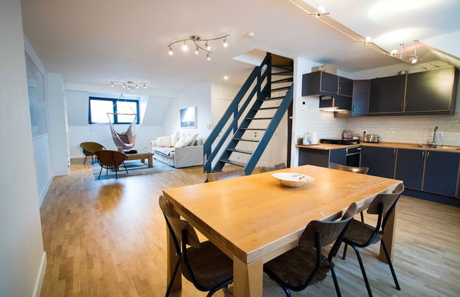 Charming Triplex Near Avenue Louise - Photo 23