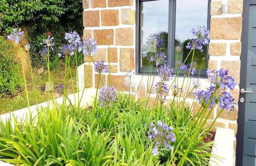 Cottage in Plougasnou Near Stunning Beaches - Photo 12