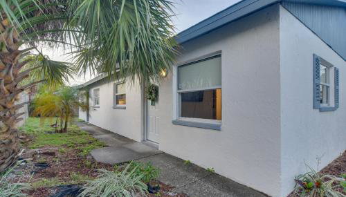 Ideally Located Palm Harbor Condo Walk Downtown! - Foto 3