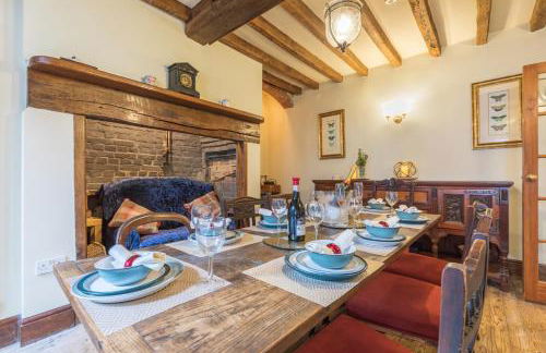 Historic Spacious Central 6 BR Town House Uckfield Sussex - Foto 1