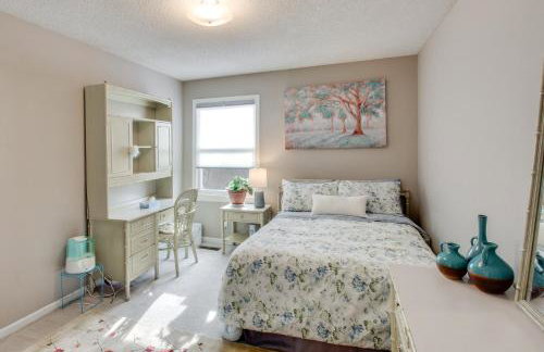 2 Mi to KU Campus Group Getaway with Patio and Garden - Photo 21