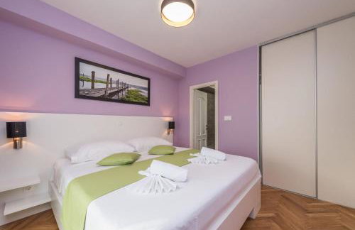 Villa Zdenka with heated pool - Photo 24