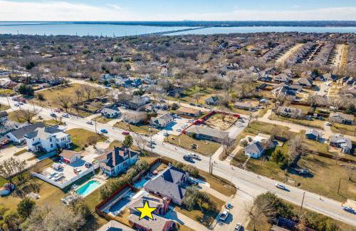 Rockwall Luxury Retreat-Pool/Spa/Patio/Gameroom - Foto 76