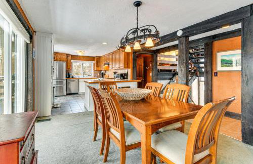 11 Mi to Sugarbush Eclectic Ski House with Hot Tub! - Foto 10