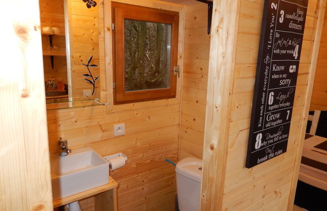 Charming Apartment in Sensenruth with Hot Tub - Photo 5