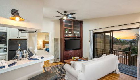 Scenic Deck w Sunset Views Near Temecula Wineries Estrada Ranch by AvantStay - Foto 5, Other