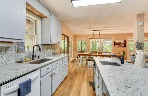 Waterfront CasAbella Cottage with Kayaks and Fishing - Foto 11