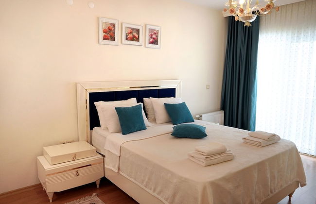 Zenofon Residence - Photo 17