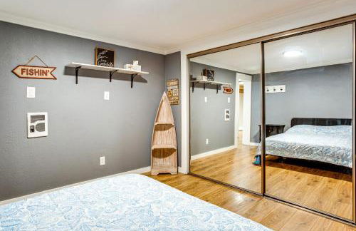 3 Mi to Puget Sound Lakefront Gem with Patio! - Foto 12