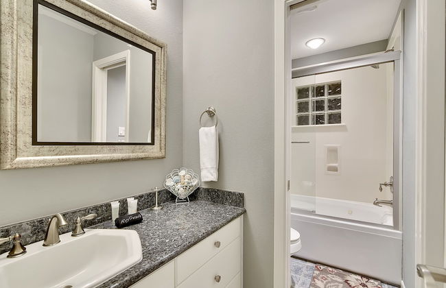 Chateau Soleil - Photo 19