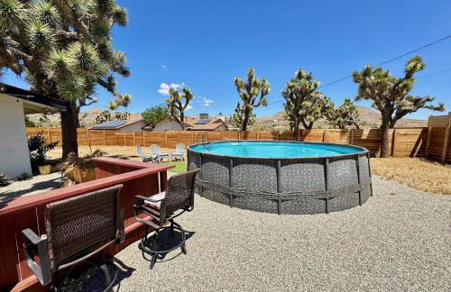 Mid-Century Modern Home w/Pool & Hot Tub - Foto 32