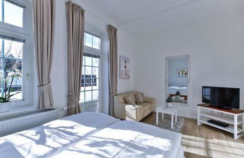 Appartement-5-mit-Suedbalkon-in-strandnaher-Lage-Baederstil-Villa-in-Wenningstedt-Sylt - Foto 5