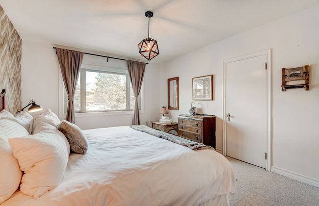 Banff Mtn Home - Real Rockies Experience - Photo 7