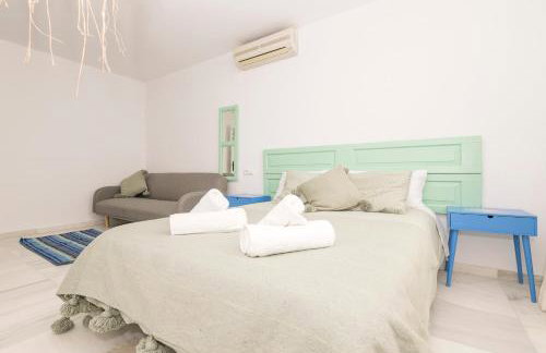 Preciosa Casa con Jardin y Piscina Privada en el Puerto de santaMaria - Photo 9