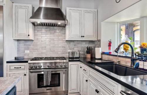 Walk To The Beach - Outdoor Dining - Spacious - Foto 11