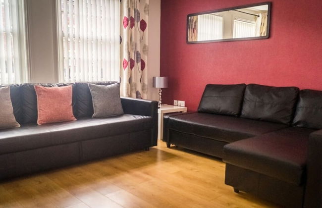 The City Walls Gathering 5 Bed - Sleeps 12 City Centre - Photo 23