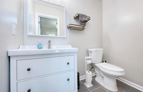 Near Botanical Garden with a Pool Charming on Charing - Foto 35