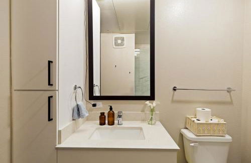 12min Downtown, 6min Domain with Pool and Free Parking - Foto 23