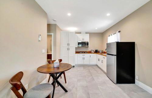 Brand new one bedroom suite - Foto 17