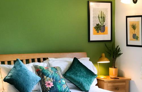 Little Fursdon Apartment - Photo 12