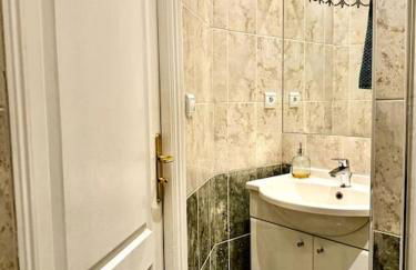 T3 Sauna Box-Parking gratuit Monplaisir-Lumière - Foto 4