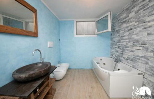 Villa Bocciolo del Garda, private pool and garden - Foto 43