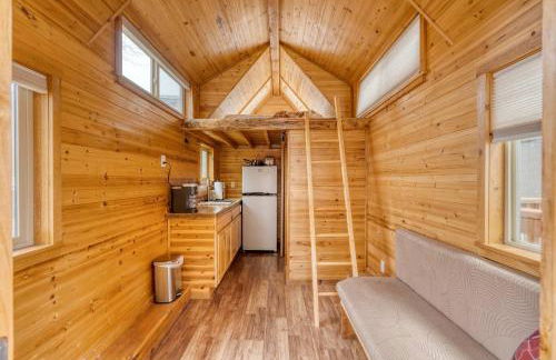 Stay Portland - Restored Farmhouse & Backyard Tiny House Village - Photo 35