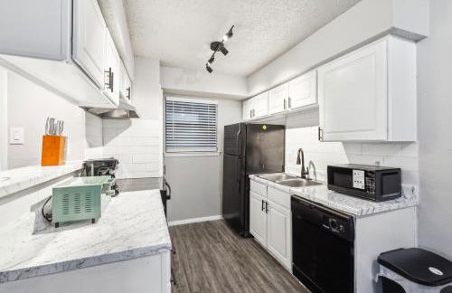 The Landry 279 Spacious and Cozy 2 Bedroom 1bth - Foto 5