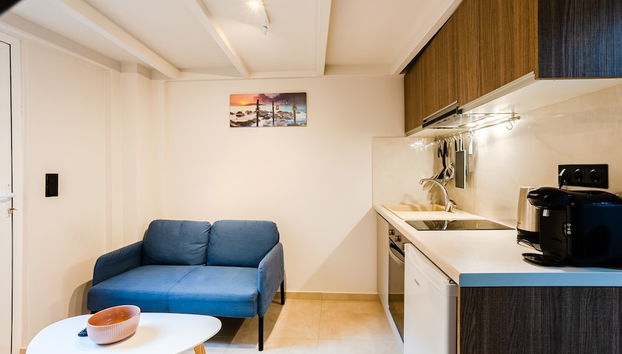 Uncover Kalamata s Hidden Gem - Cosy City Nest - Foto 2, Camera