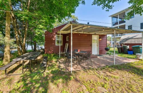 Delavan Retreat with Patio on Turtle Lake! - Foto 21