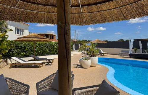 Cegonha Villa powered by Cegonha Resort- Private swimming pool & air con - Foto 3