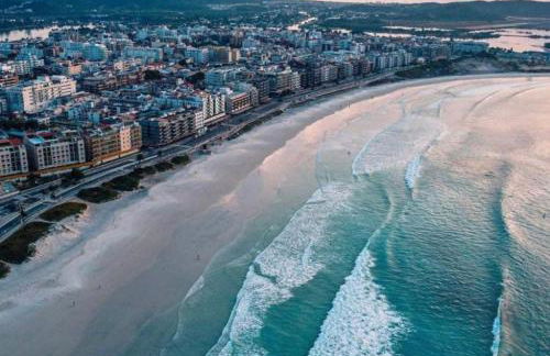 Apt Cabo Frio - próximo Praia do Forte - Foto 1